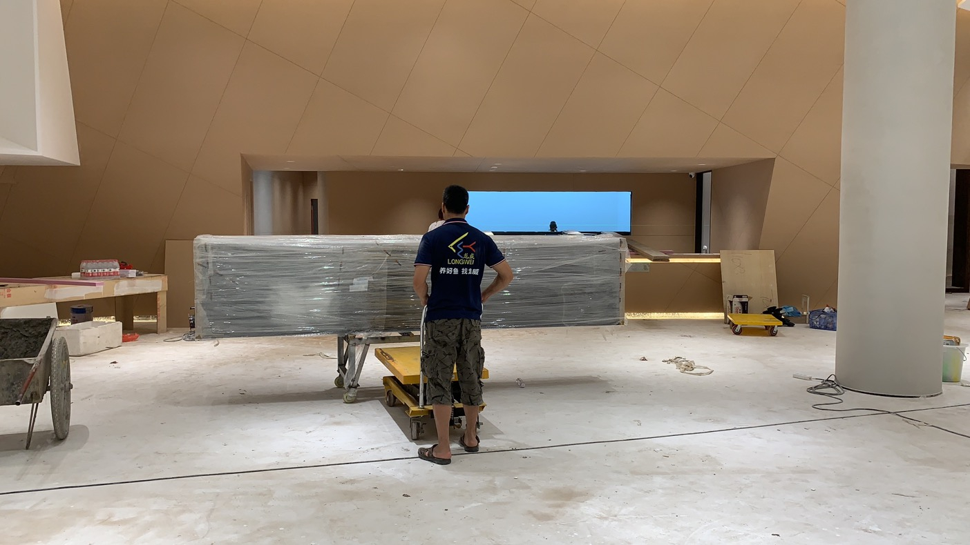 店鋪定制風(fēng)水魚缸案例——龍威水族